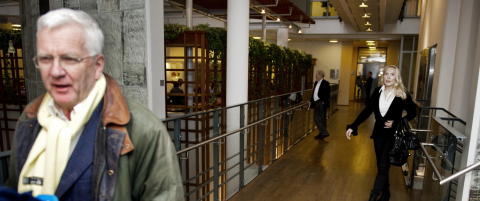 Mona H�iness tapte  mot Hegnar i retten