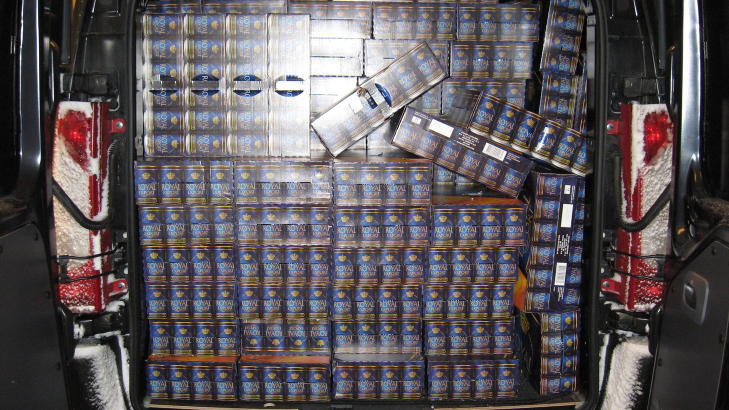 REKORDMYE ALKOHOL: En 45-�rig danske hadde 2090 liter �l i bilen da han ble stoppet av tollere p� Magnor. �lpartiet utgj�r 121 000 kroner i unndratte avgifter.
Foto: Tollvesenet
