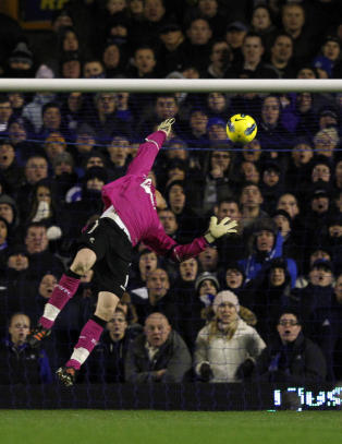 Tim Howard - keeperen - scoret fra egen sekstenmeter