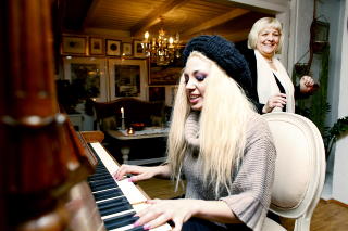 MUSIKK: Marika Lejon (27) er musiker og har deltatt i b�de Melodi Grand Prix og Kjempesjansen. Foto: Kristin Svorte