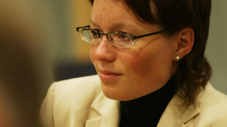 INGEN REPRIMANDE: Parlamentarisk nestleder Line Henriette Holten Hjemdal har ingen planer om � stramme opp fylkeslederen i ungdomspartiet til KrF i Hordaland, Emil Andr� Erstad. Foto: Terje Bendiksby / SCANPIX .