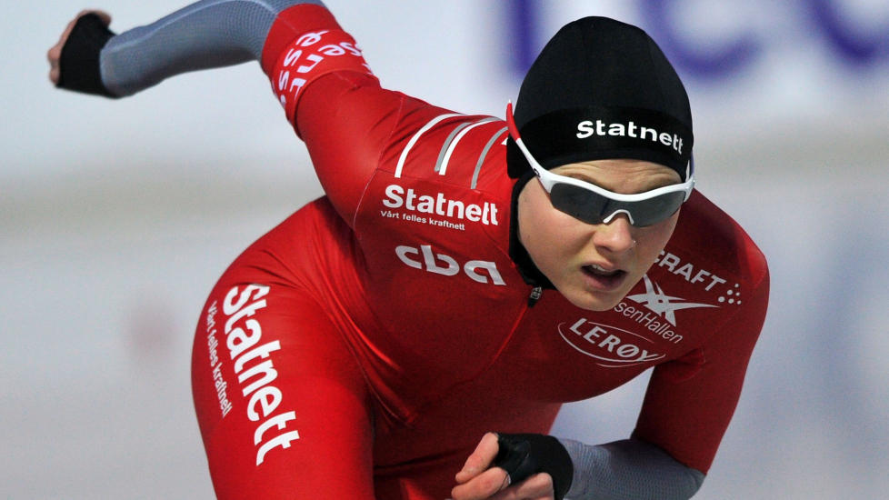 KLAR FOR 5000: Hege B�kko blir eneste norske jente som f�r g� fire distanser i Budapest. Hun er nummer ti sammenlagt.
Foto: SCANPIX/AFP/ATTILA KISBENEDEK