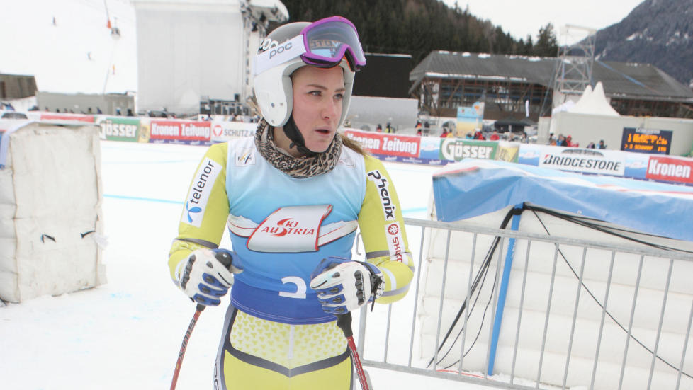 IKKE TIL M�L: Den f�rste helgen i 2012 endte med nedtur for Lotte Smiseth Sejersted.Foto: SCANPIX/AFP/DIETER NAGL