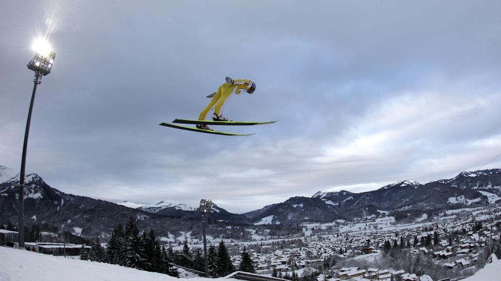 LAGSEIER: Her Jan Schmid i svevet.Foto: SCANPIX/APo/Michael Probst