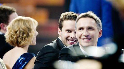 P� SAMME BORD: Alexander Dale Oen og Jens Stoltenberg.. Foto: John T. Pedersen / Dagbladet