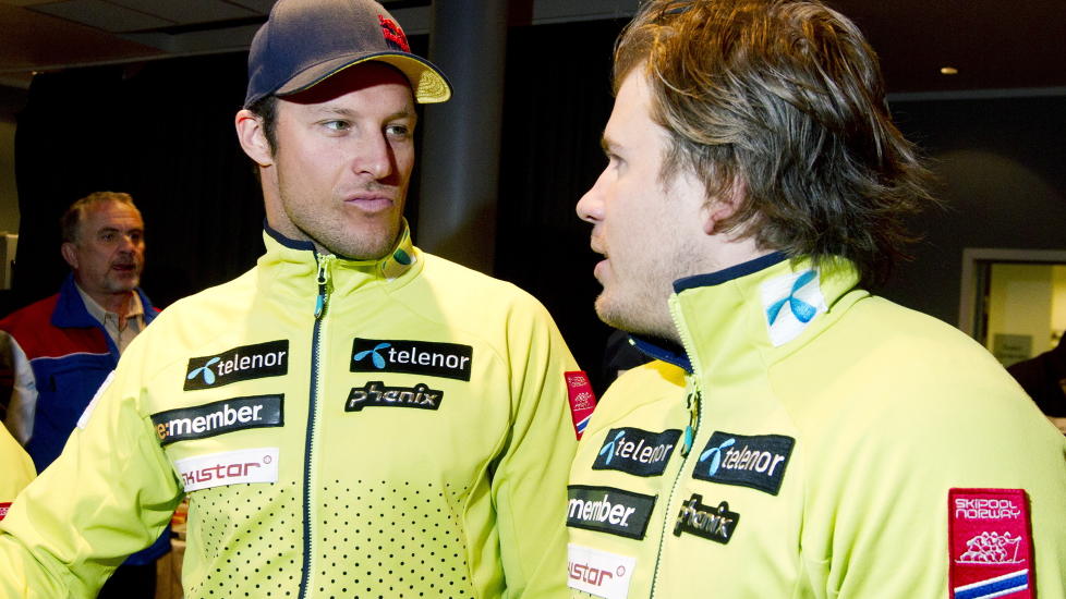 ST�R OVER: Alpinistene Axel Lund Svindal (t.v.) og Kjetil Jansrud v�knet i d�rlig form i dag.
Foto: Terje Bendiksby / Scanpix