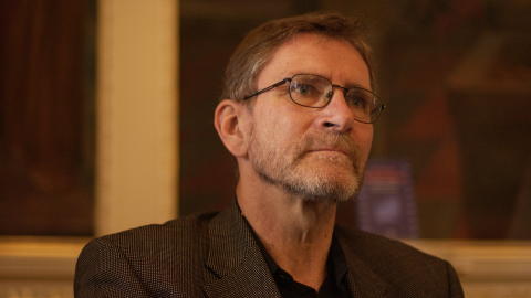 - IKKE DRASTISK: Helge R�nning ser salget som et tegn p� at A-pressen trekker seg ut av TV-markedet.

Foto: Lars Eivind Bones/Dagbladet