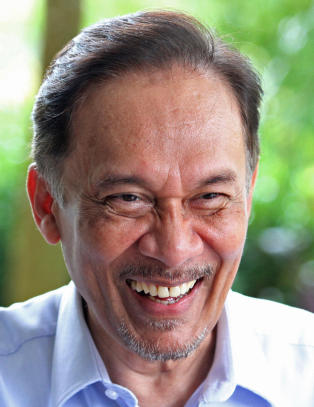 Anwar frikjent for homofilianklager i Malaysia
