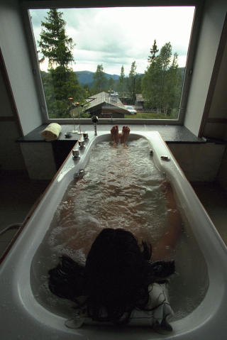 RONDANE: Spa med utsikt, her fra h�stsesongen. Foto: METTE RANDEM