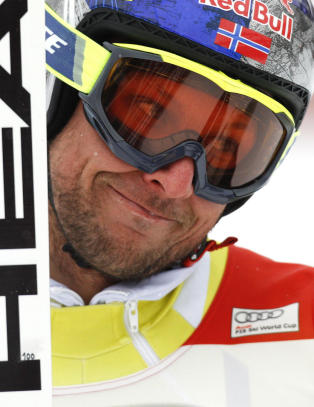 Lund Svindal på skiene igjen