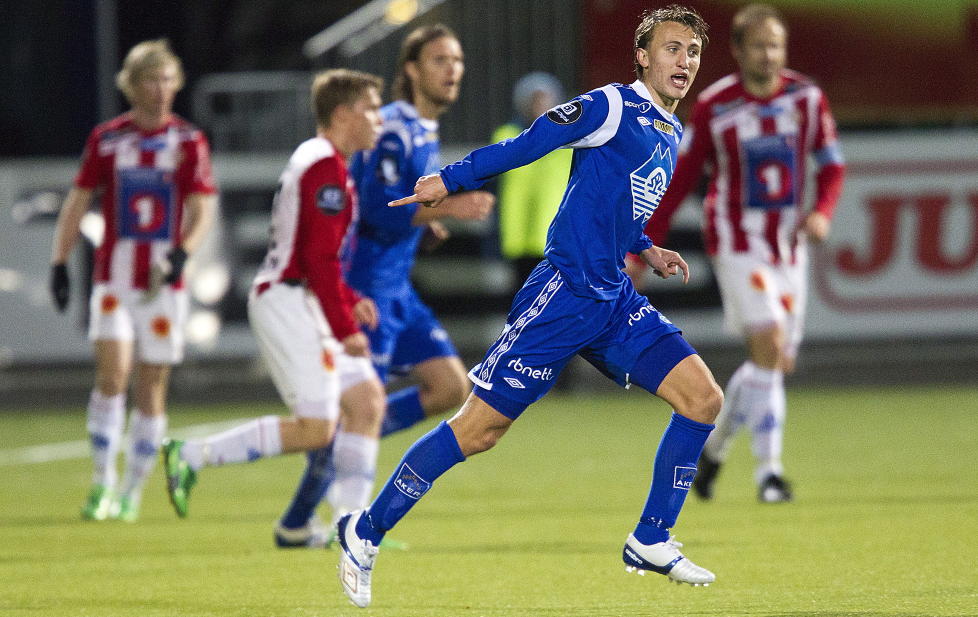 F�RSTEREISGUTT: Magnus Wolff Eikrem er blant ferskingene Drillo har tatt med seg p� turen til Thailand. Foto: Bj�rn Langsem / Dagbladet.