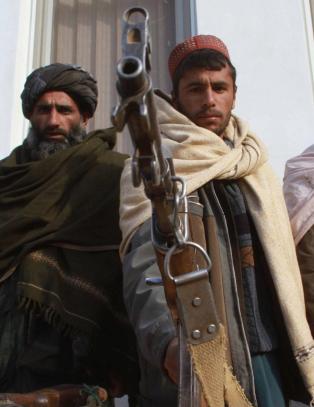 Taliban varsler fortsatt v�pnet kamp
