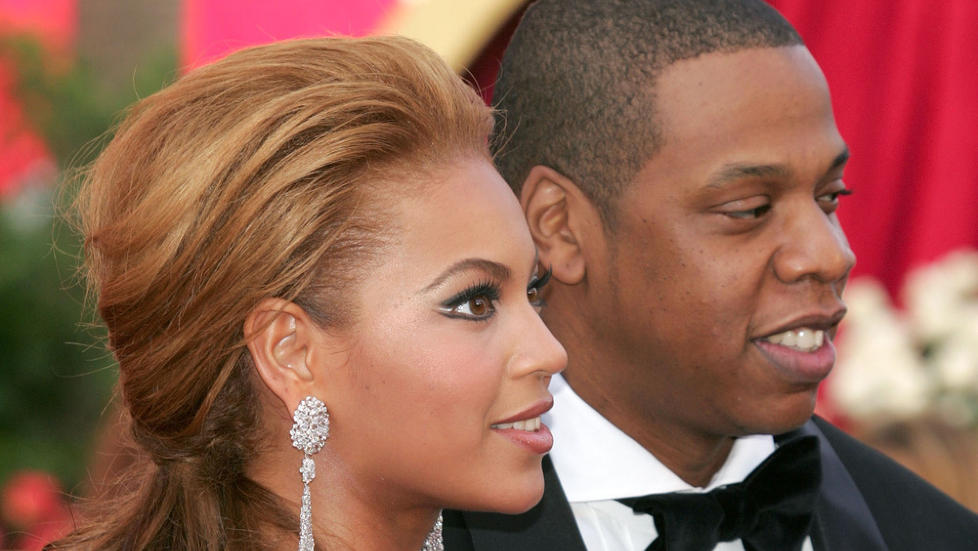 M� T�LE SYKEHUSKRITIKK: Beyonc� og Jay-Z har f�tt mye kritikk for sine sikkerhetstiltak p� sykehuset da datteren kom til verden. Foto: Getty Images / All Over Press