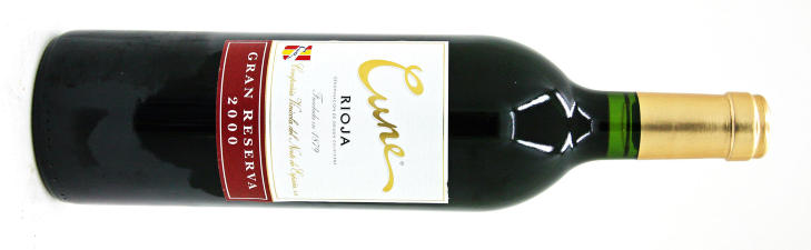KLASSISK RIOJA: Cune Gran Reserva 2000 fra Spania f�r 85 poeng. God til lam og storfe utover vinteren.