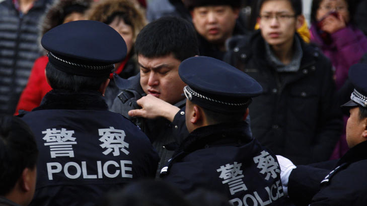 SL�SSKAMPER: S� sint kan man blir n�r man ikke f�r den nye telefonen sin likevel. Foto: David Gray/Reuters/Scanpix