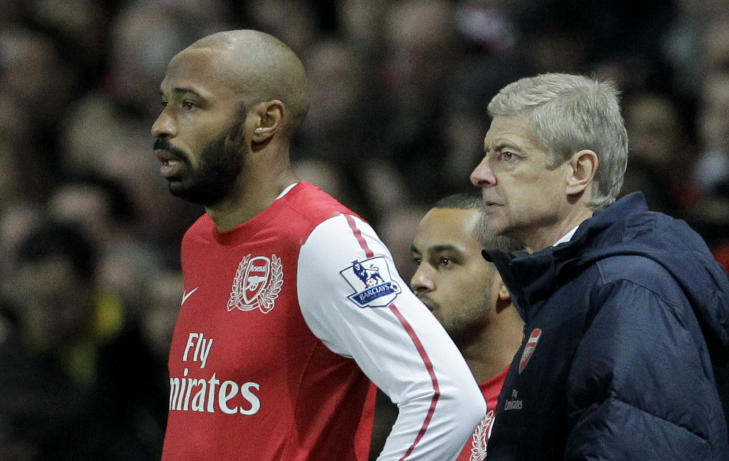 GUNNERS: Thierry Henry og Arsene Wenger. Foto: AP Photo/Matt Dunham