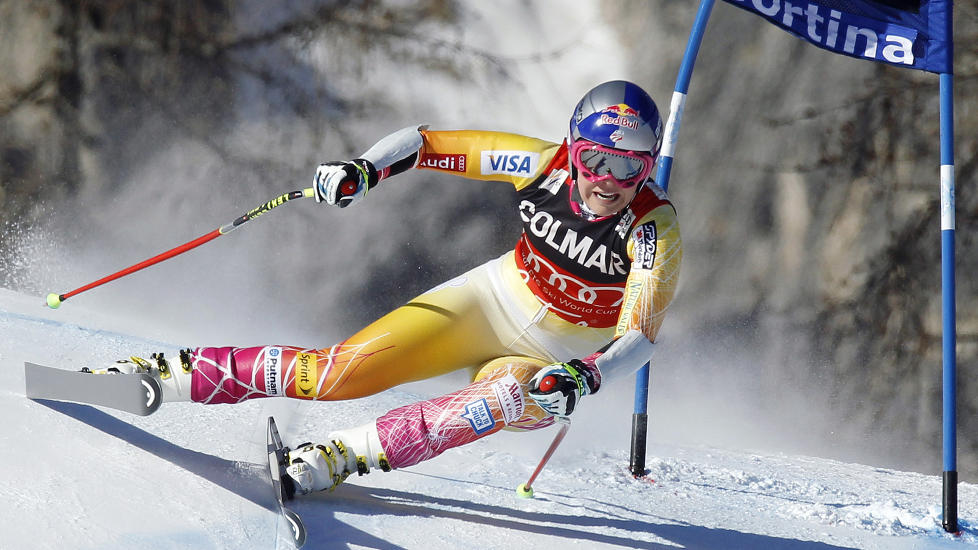 GOD I ITALIA: Lindsey Vonn vant super-G-rennet s�ndag. Det var hennes tredje strake super-G-seier i den italienske bakken. Foto: REUTERS/Alessandro Garofal