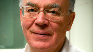 PROFESSOR: Ingar Olsen, Institutt for oral biologi. FOTO: Mari Valen Høihjelle PROFESSOR: Ingar Olsen, Institutt for oral biologi. FOTO: Mari Valen Høihjelle