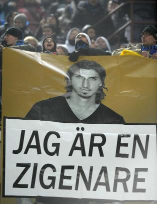 Zlatan sig�yner-hetset av Inter-fansen