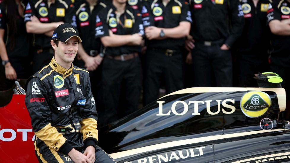 I ONKELENS FOTSPOR: Brasilianske Bruno Senna skal kj�re for sin avd�de onkel Ayrtons gamle lag, Williams.Foto: SCANPIX/EPA/Sebastiao Moreira