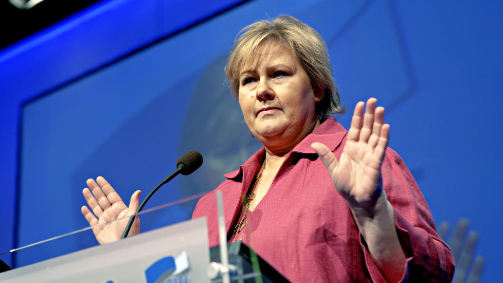 Oslo, 20100509:   H�yres landsm�te.  Partileder Erna Solberg p� talerstolen.  
Foto: Lars Eivind Bones / Dagbladet