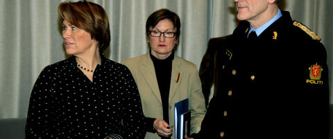 Grillet politidirekt�ren