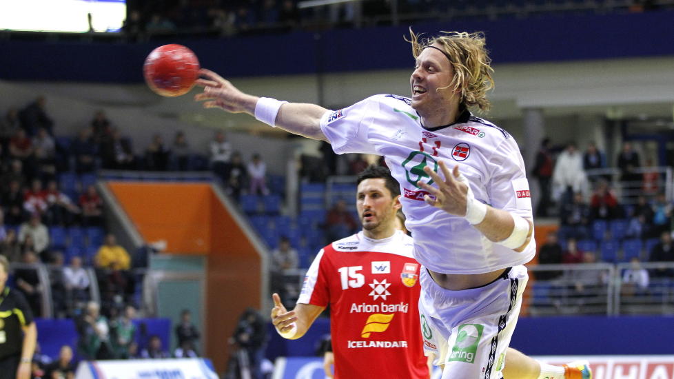 ETTERTRAKTET: Erlend Mamelunds gode spill i EM i Serbia har gjort ham aktuell for profflivet utenlands igjen.
Foto: Gorm Kallestad / Scanpix