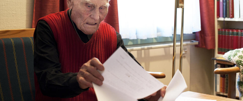 - Behandlet som en simpel kriminell