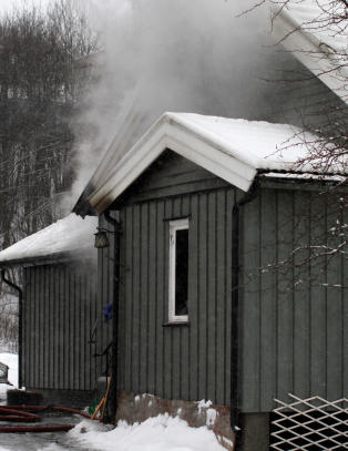 Kvinne i 80-�rene d�de i brann i H�nefoss