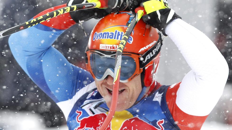 S� GLAD: Didier Cuche vant dagens utfor i Kitzb�hel - to dager etter at han kunngjorde at han legger opp etter sesongen. Foto: Georg Hochmuth, EPA/Scanpix