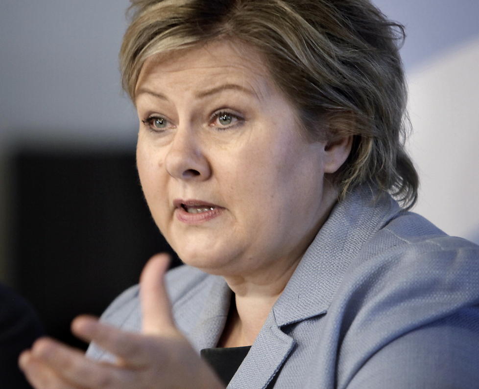 L�NNSBREMS: H�yreleder Erna Solberg vil ta et oppgj�r med h�ye lederl�nninger som del av arbeidet med � stagge eurokrisen. Foto: ERLING H�GELAND/Dagbladet