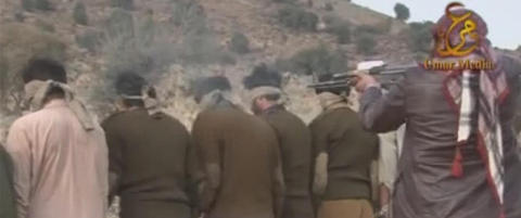Her henretter Taliban for �pent kamera