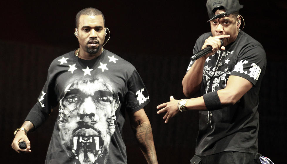 UTSATT: Kanye West og Jay-Zs samarbeidsplate �Watch the Throne� har solgt over 1,2 millioner eksemplarer bare i USA og gikk rett inn p� Billboards albumliste. Stjerneduoen skulle ta turen til Norge og Telenor Arena, men denne konserten er n� utsatt. Foto: Scanpix