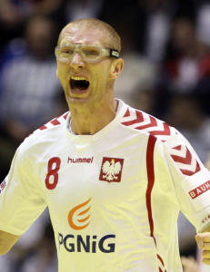 EM-helt ser bare p� det ene �yet