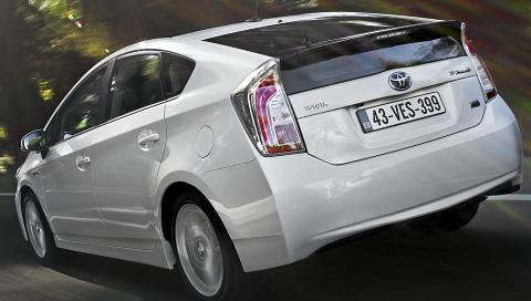 NY BAK: Nye baklys skal gi Prius et mer distinkt uttrykk. Foto: Toyota