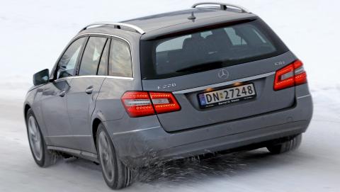 PENGER � SPARE: Mercedes-Benz E220 CDI stasjonsvogn 2010-modell. 480 000-600 000 kroner i Norge. 350 000-570 000 kroner i Tyskland. Foto: Terje Bj�rnsen