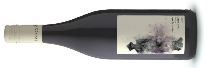 SEKSER FRA AUSTRALIA: Innocent Bystander Syrah 2009 fra Victoria får hele 92 poeng i testen. SEKSER FRA AUSTRALIA: Innocent Bystander Syrah 2009 fra Victoria får hele 92 poeng i testen.