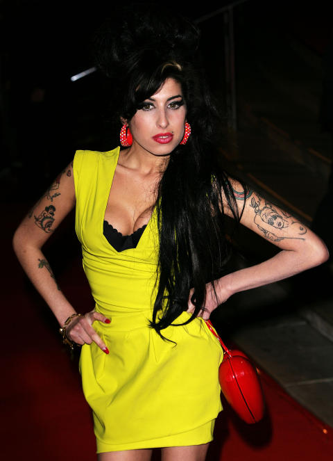 GAULTIERS MUSE: Jean Paul Gaultier hadde latt seg inspirere av den avd�de artisten Amy Winehouse i sin siste haute couture-kolleksjon. Foto: Getty Images / All Over Press