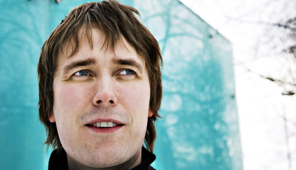 LUNT OG VAKKERT: Gitarist, vokalist og l�tskriver Vidar Vang fra Bjerkvik i Nordland har v�rt i studio med Cato Thomassen, og resultatet er et neddempet album med vakker musikk. Foto: Nina Hansen/Dagbladet