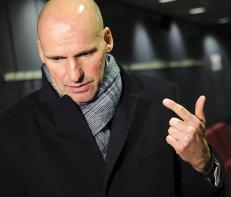 Breivik erkjenner telefon til regjeringskvartalet