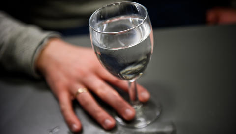 Kan et helt vanlig glass vann l�se energikrisa?