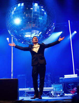 Sammenlignes med Willy Wonka og Joker fra Batman