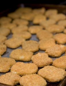 Jente (17) har bare spist McNuggets siden hun var to
