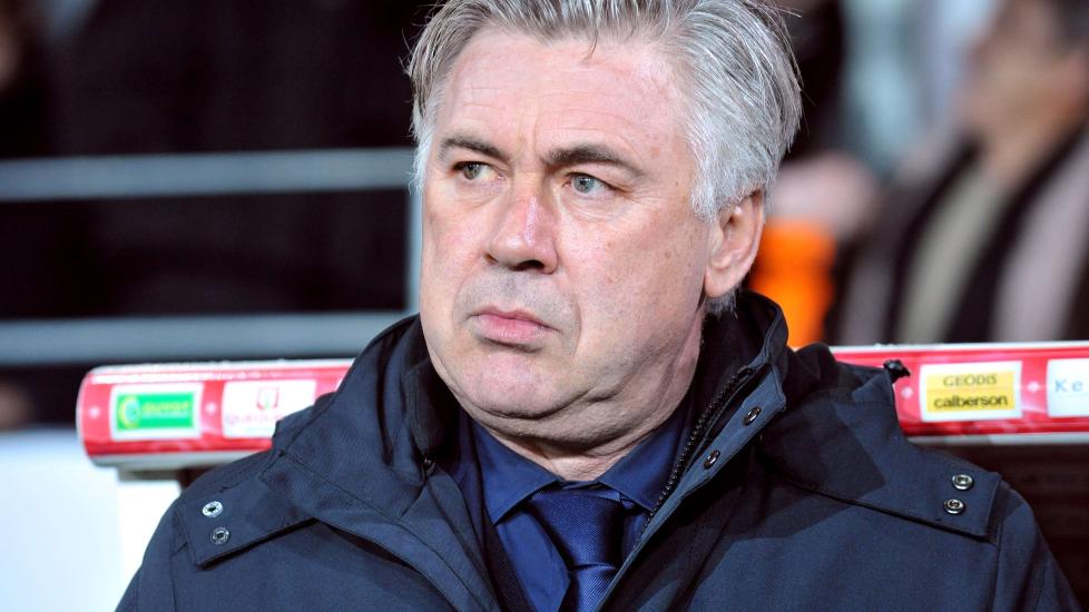 STORMER MOT LIGAGULL: Serieleder Paris Saint-Germain beholdt en perfekt seiersrekke under Carlo Ancelotti med � sl� Brest 1-0 p� bortebane i fransk 1. divisjon l�rdag. Foto: AFP Photo / Fred Tanneau / Scanpix