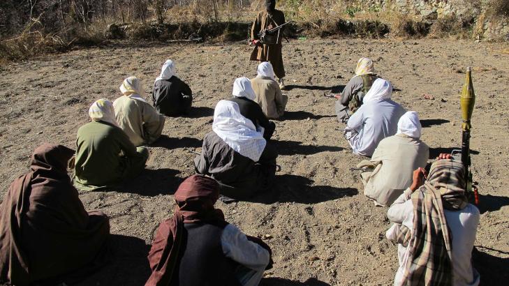 �PNER F�RSTE UTENLANDSKONTOR:  Taliban �pner et politisk kontor i Qatar etter forhandlinger med USA. Det liker den afghanske presidenten d�rlig, og en talsmann for regjeringen har sagt at det ikke vil bli noen fredsl�sning med mindre de involveres i forhandlingene om sitt eget land. Foto: SAOOD REHMAN / EPA PHOTO
