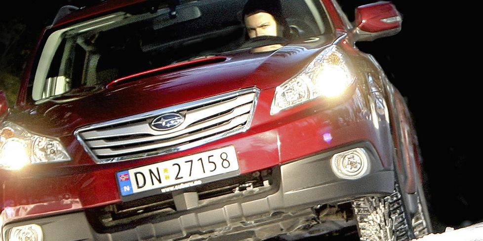 OUTSTANDING: Subaru Outback har elementene som mange nordmenn helst vil ha i en bil: God plass, firehjulstrekk og h�y bakkeklaring. � Egil Nordlien HM Foto