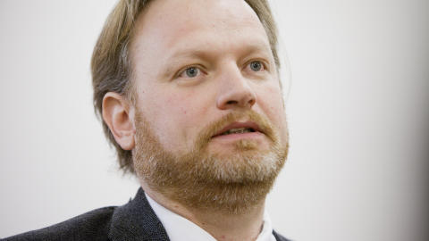 - STOR BELASTNING: - Han er selvf�lgelig veldig lettet, sier Jakobsens advokat Ren� Ibsen til Dagbladet, under en pause i domsavsigelsen i Oslo tingrett. Foto: Espen R�st / Dagbladet
