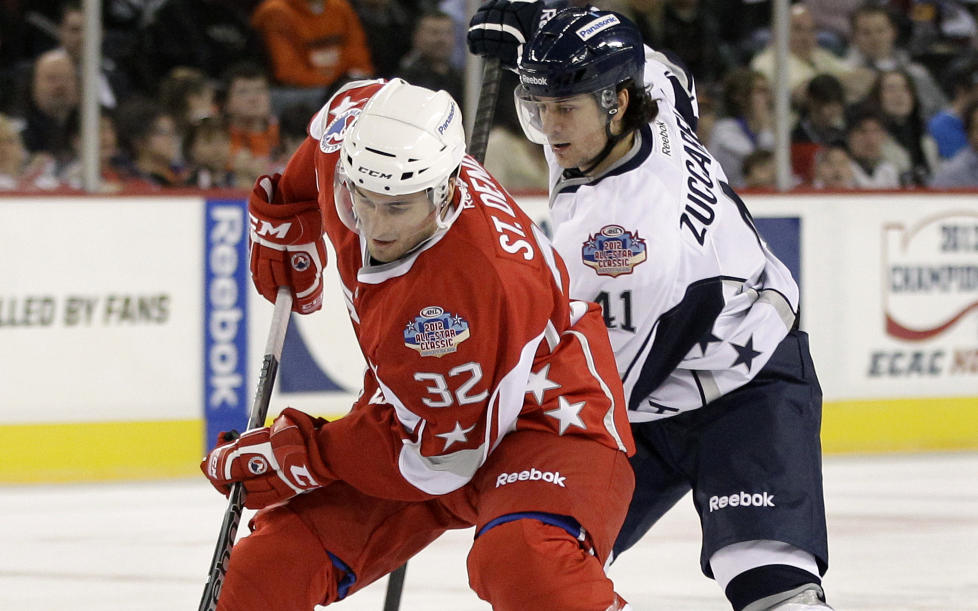 I FORM: Mats Zuccarello Aasen hadde en assist da Connecticut Whale vant natt til s�ndag. Foto: AP Photo/Mel Evans