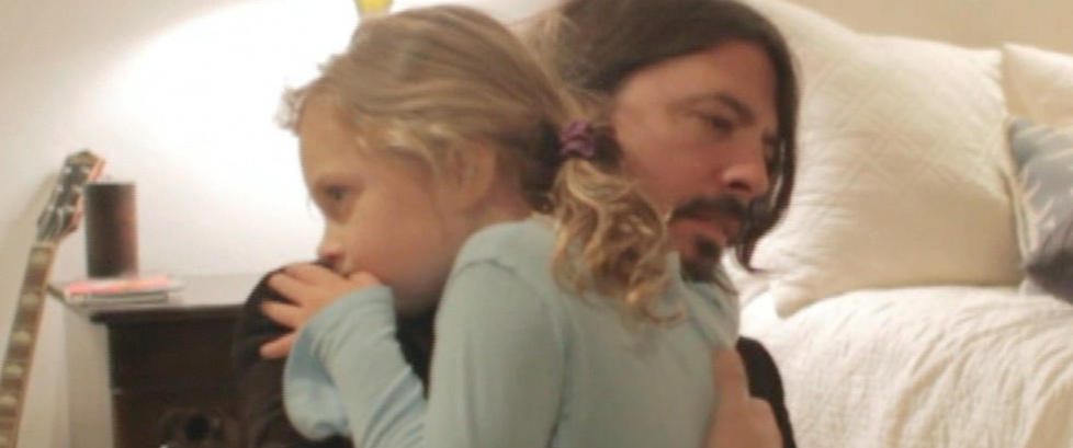 Bli med på familiebesøk til Dave Grohl