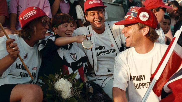 GRATULASJONER:  Ingen var bedre enn Liv Tone da hun sv�mte for Norge under OL i 1992. 
Foto: Fridgeir Walderhaug/Dagbladet